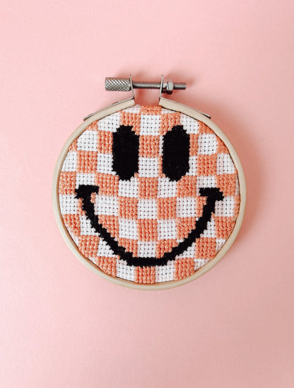 Cute Happy Smiley Face Cross Stitch Kit , beginner friendly, easy crafty gift