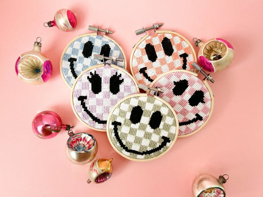 Cute Happy Smiley Face Cross Stitch Kit , beginner friendly, easy crafty gift